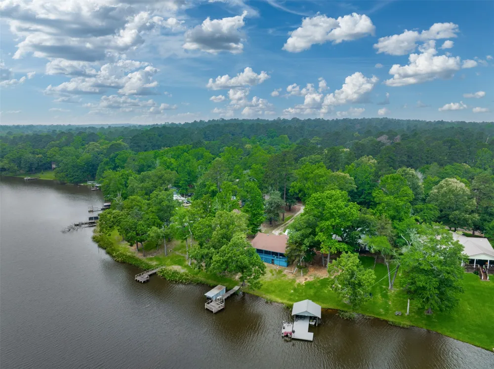20 Waco Elkhart, TX 75839