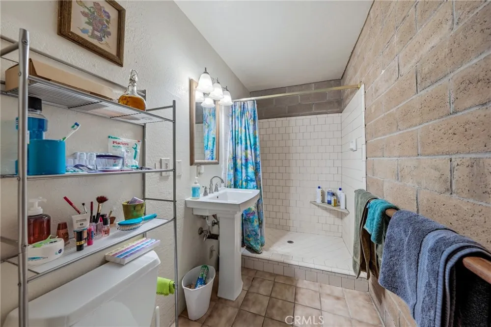 5290 Lake Boulevard Lower Lake, CA 95457