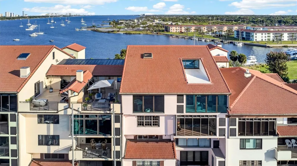 661 MARINA POINT DRIVE #661 Daytona Beach, FL 32114