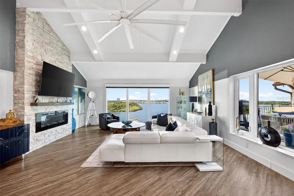 661 MARINA POINT DRIVE #661 Daytona Beach, FL 32114