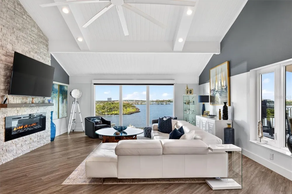 661 MARINA POINT DRIVE #661 Daytona Beach, FL 32114