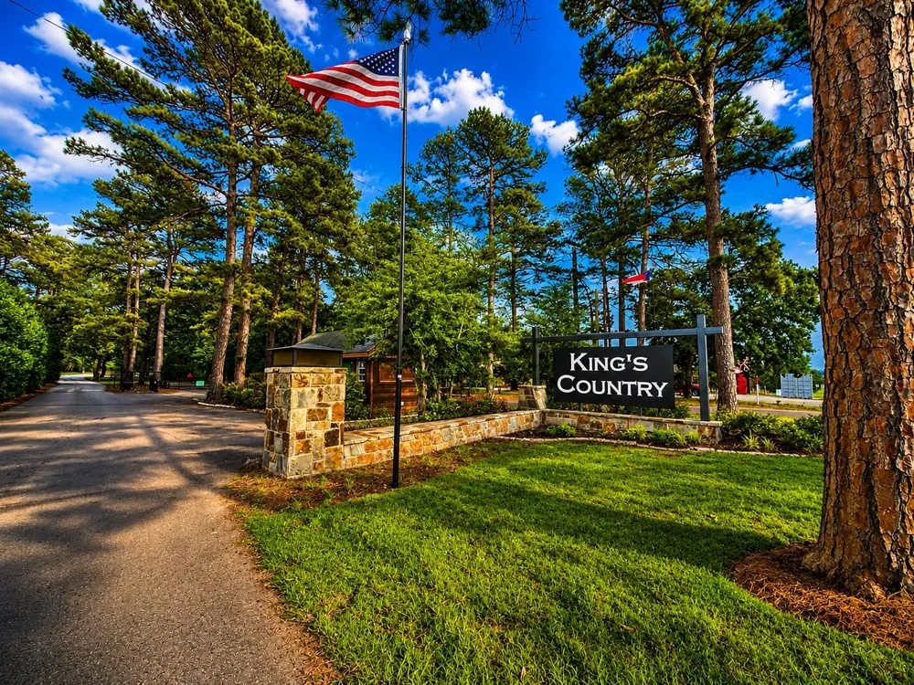 309 S King Lake Rd Scroggins, TX 75480