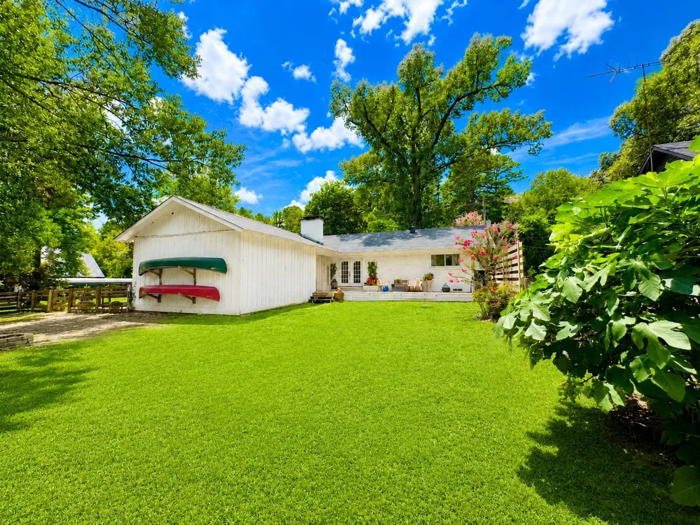 309 S King Lake Rd Scroggins, TX 75480