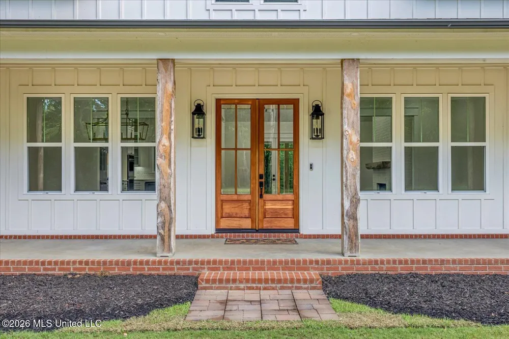175 Fulmer Road Como, MS 38619