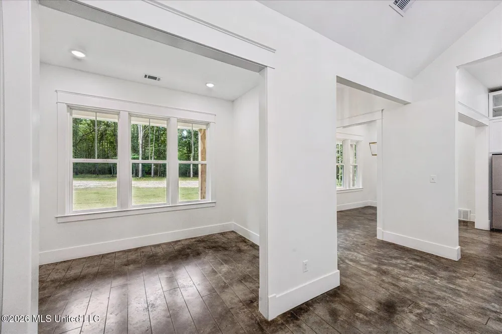 175 Fulmer Road Como, MS 38619