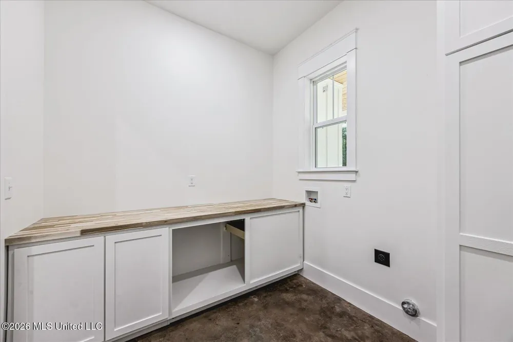 175 Fulmer Road Como, MS 38619