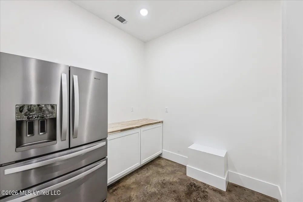 175 Fulmer Road Como, MS 38619