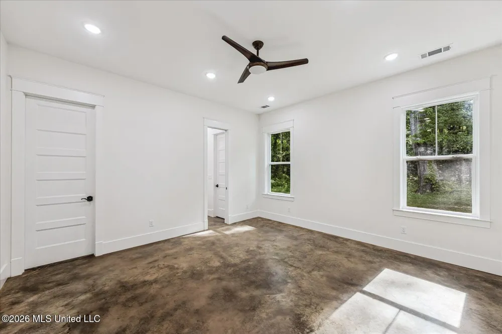 175 Fulmer Road Como, MS 38619