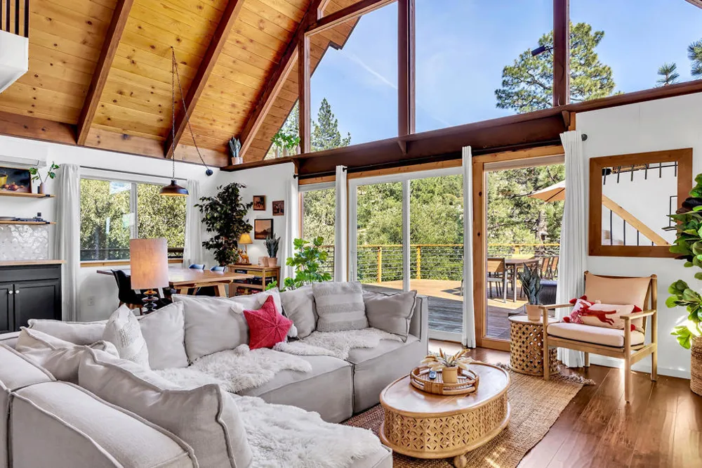 26870 Robin Drive Idyllwild, CA 92549