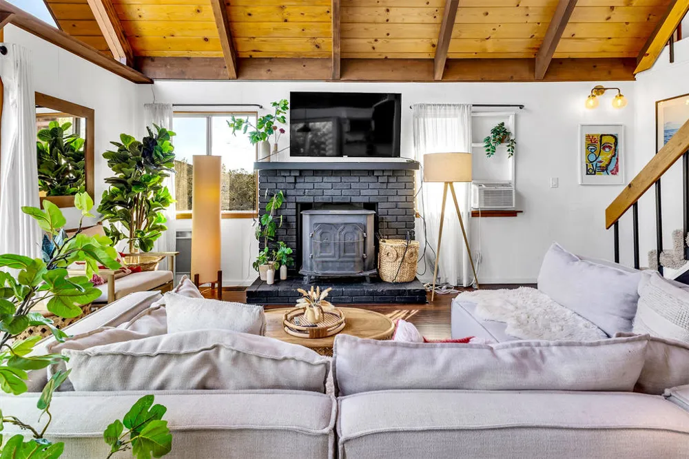 26870 Robin Drive Idyllwild, CA 92549