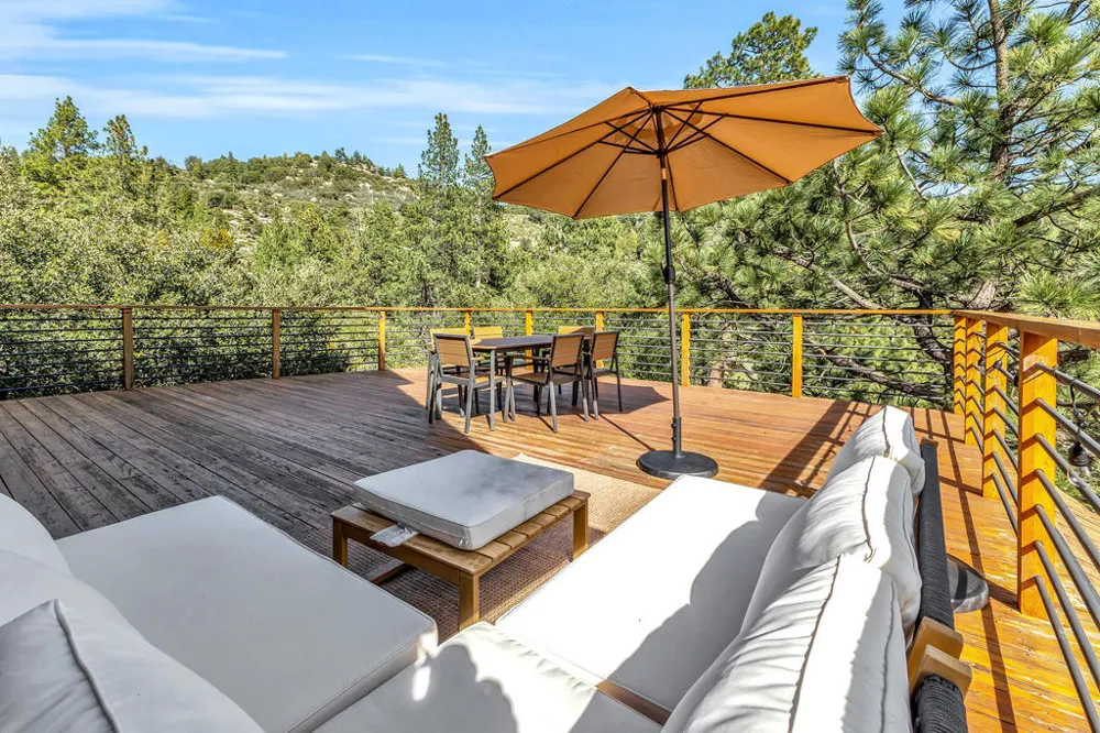 26870 Robin Drive Idyllwild, CA 92549