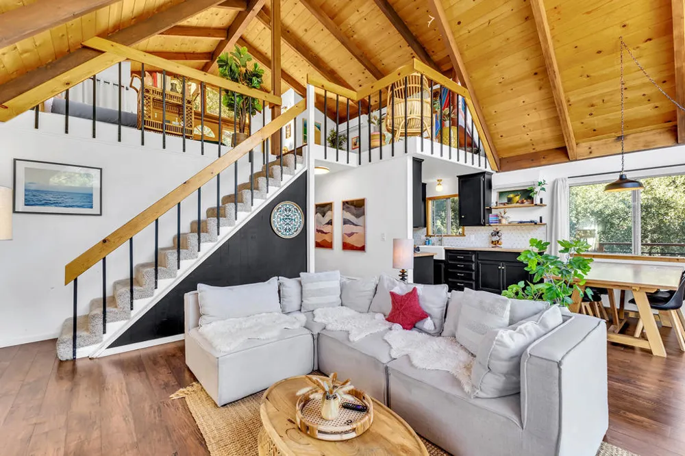 26870 Robin Drive Idyllwild, CA 92549