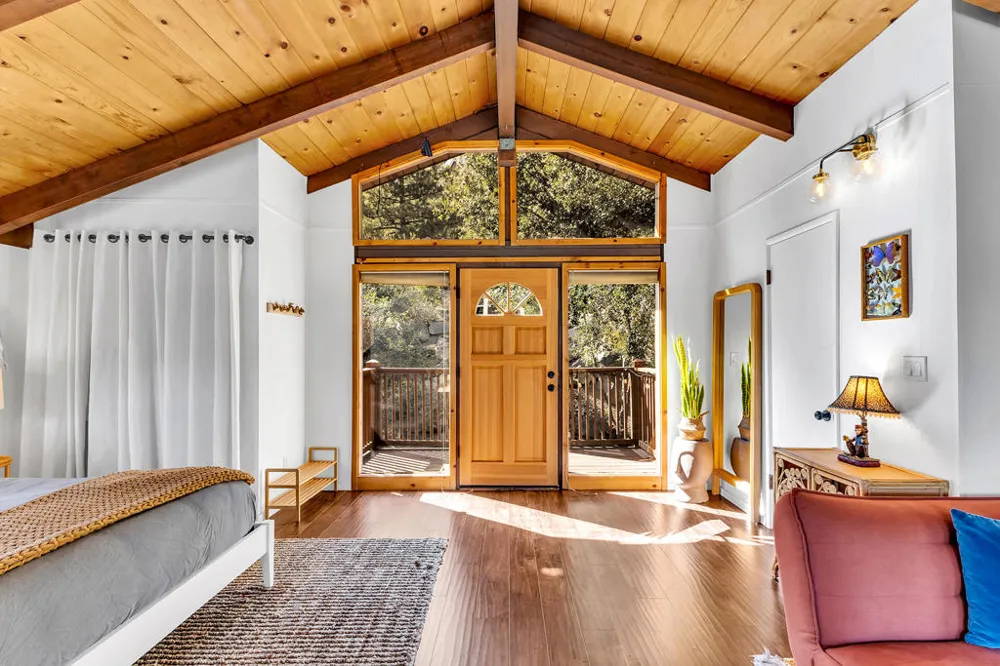 26870 Robin Drive Idyllwild, CA 92549