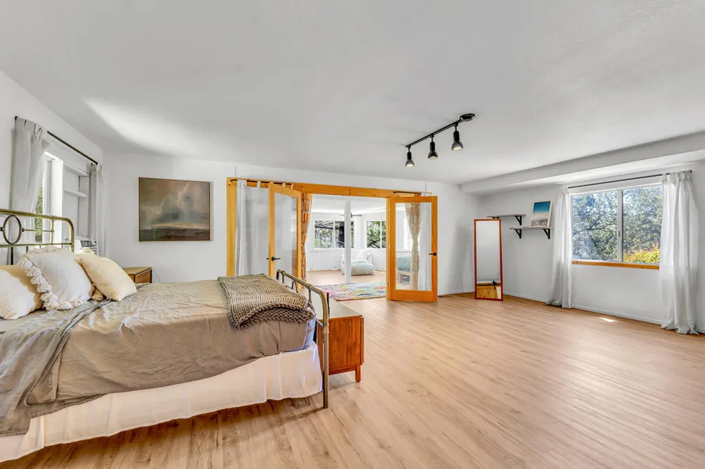 26870 Robin Drive Idyllwild, CA 92549