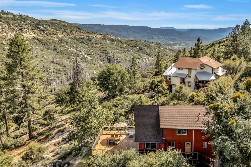26870 Robin Drive Idyllwild, CA 92549