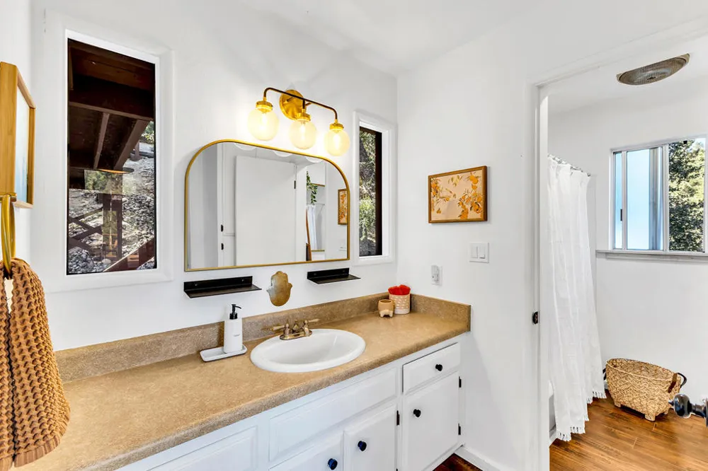26870 Robin Drive Idyllwild, CA 92549