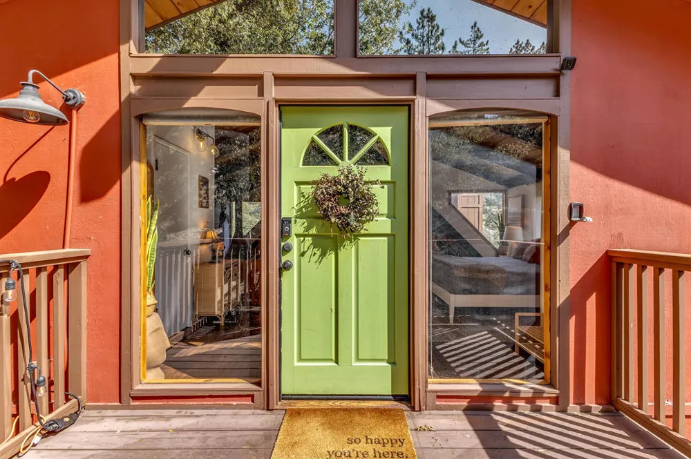 26870 Robin Drive Idyllwild, CA 92549