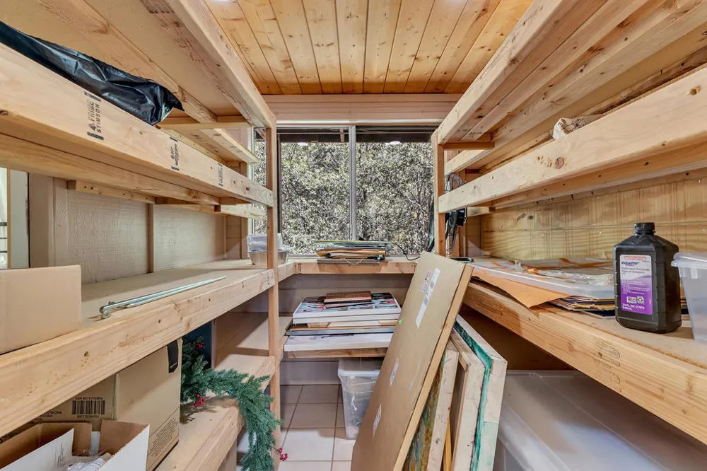 26870 Robin Drive Idyllwild, CA 92549