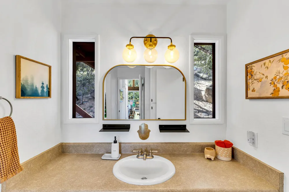 26870 Robin Drive Idyllwild, CA 92549