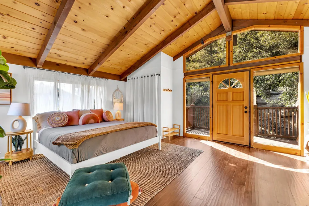 26870 Robin Drive Idyllwild, CA 92549