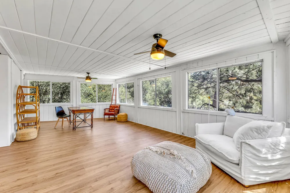 26870 Robin Drive Idyllwild, CA 92549