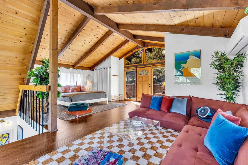 26870 Robin Drive Idyllwild, CA 92549