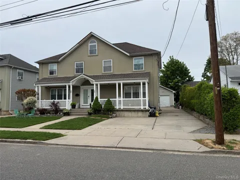 35 3rd Avenue