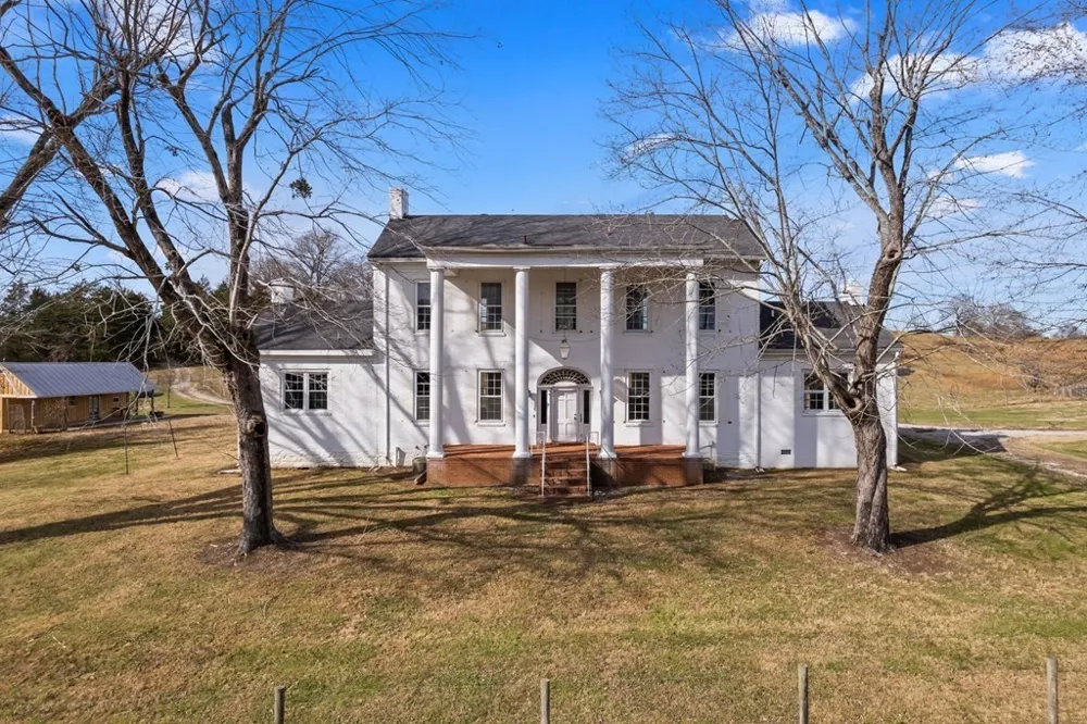 899 Messenger Rd Sparta, TN 38583