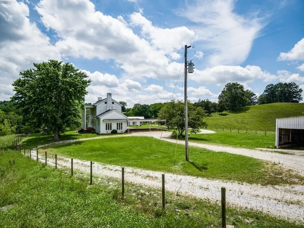 899 Messenger Rd Sparta, TN 38583