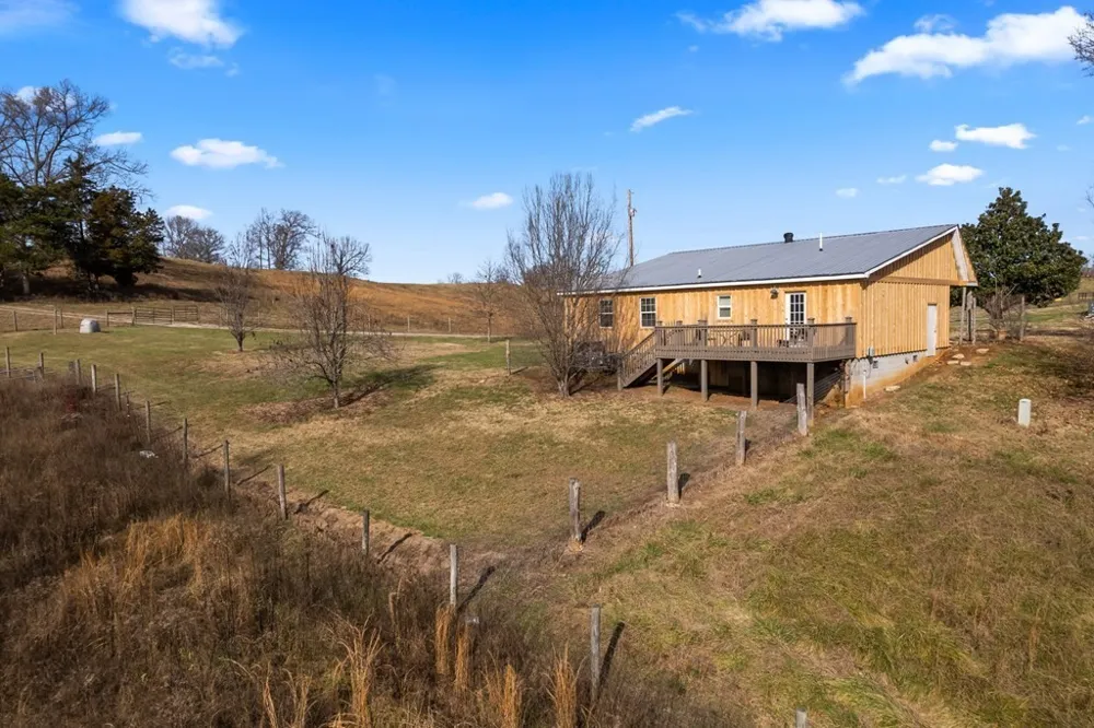 899 Messenger Rd Sparta, TN 38583