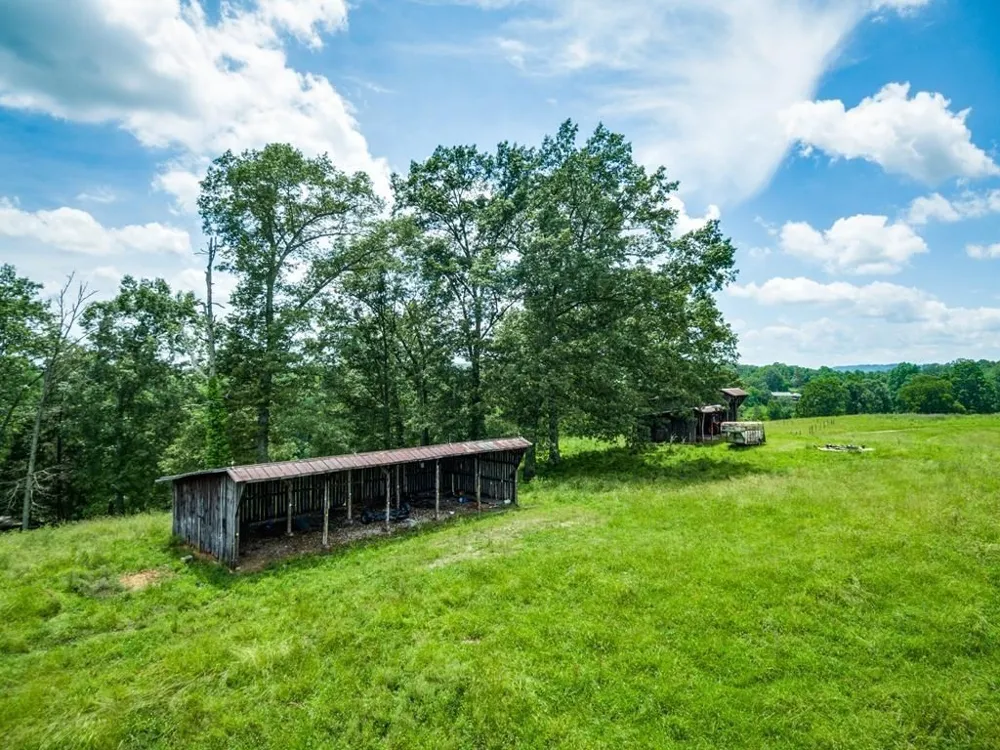 899 Messenger Rd Sparta, TN 38583