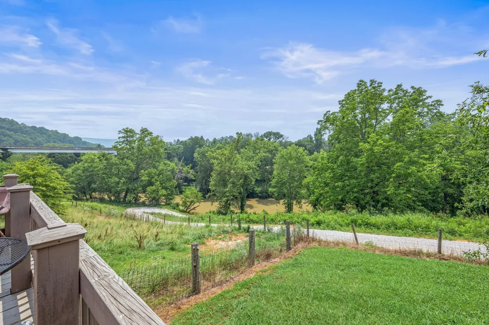 899 Messenger Rd Sparta, TN 38583