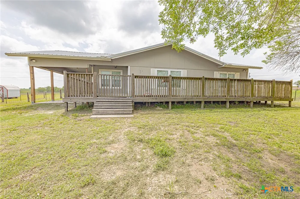 3300 State Highway 95 Shiner, TX 77984