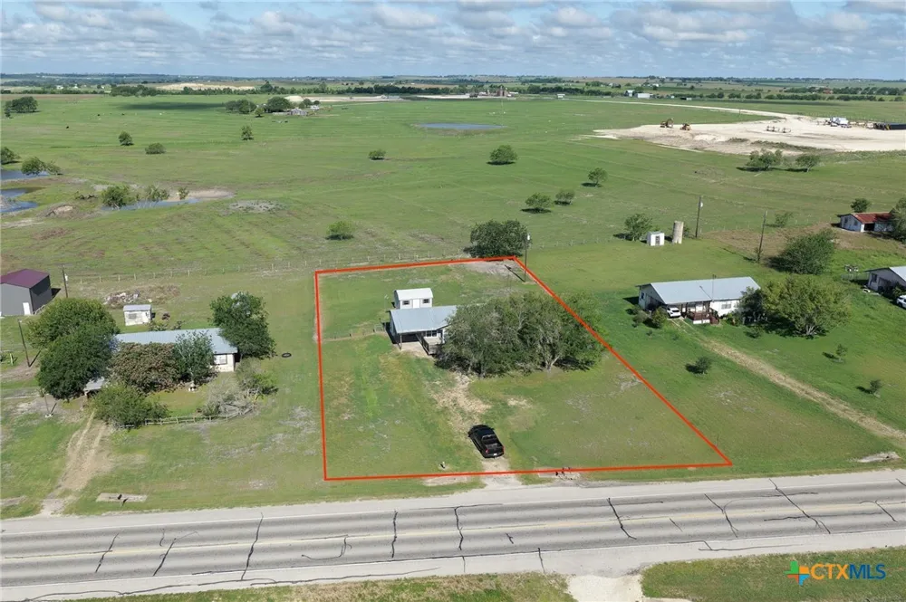 3300 State Highway 95 Shiner, TX 77984