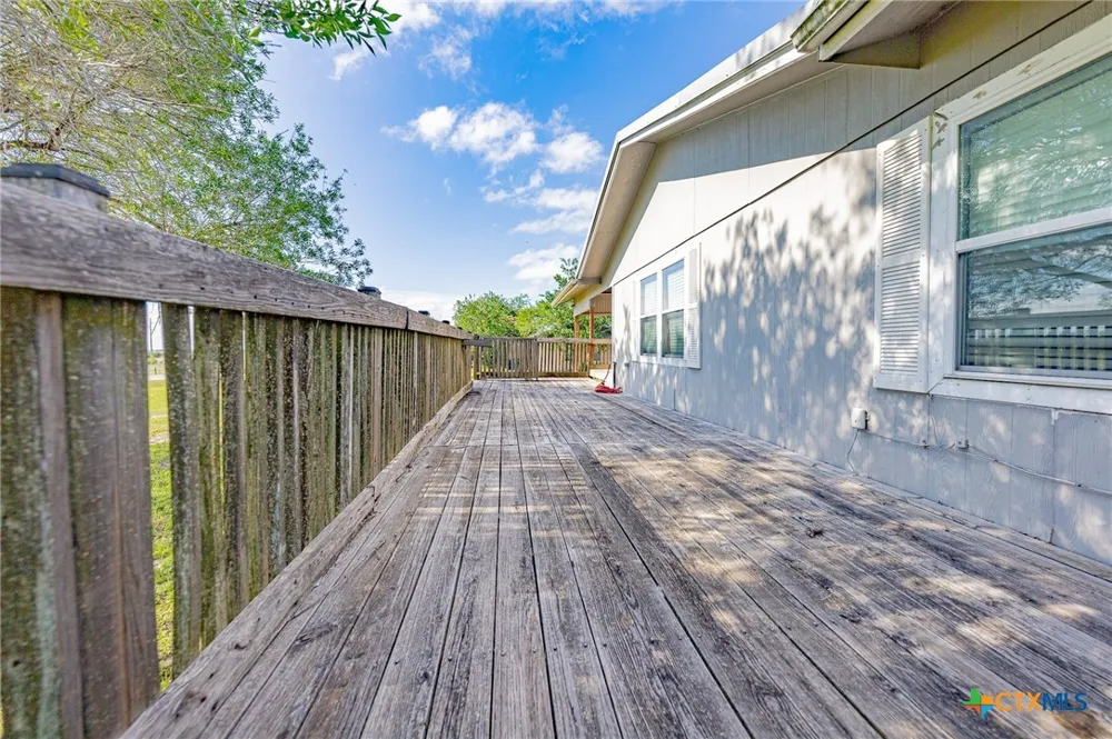 3300 State Highway 95 Shiner, TX 77984
