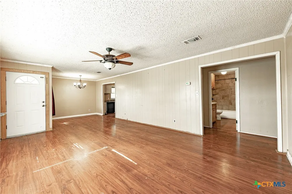 3300 State Highway 95 Shiner, TX 77984