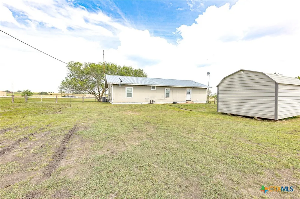 3300 State Highway 95 Shiner, TX 77984