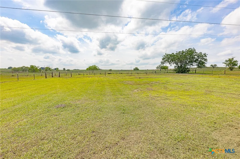 3300 State Highway 95 Shiner, TX 77984