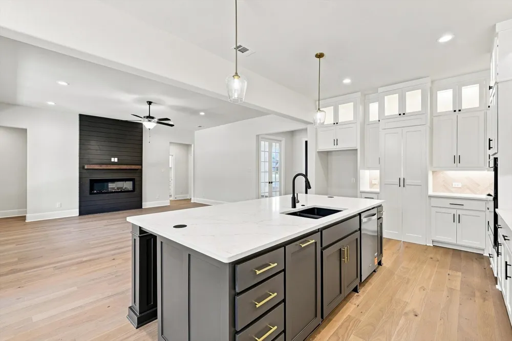 224 Stuart Street Paradise, TX 76073