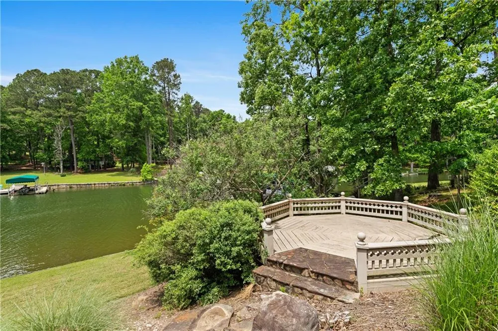 1041 Fox Chase Run Greensboro, GA 30642