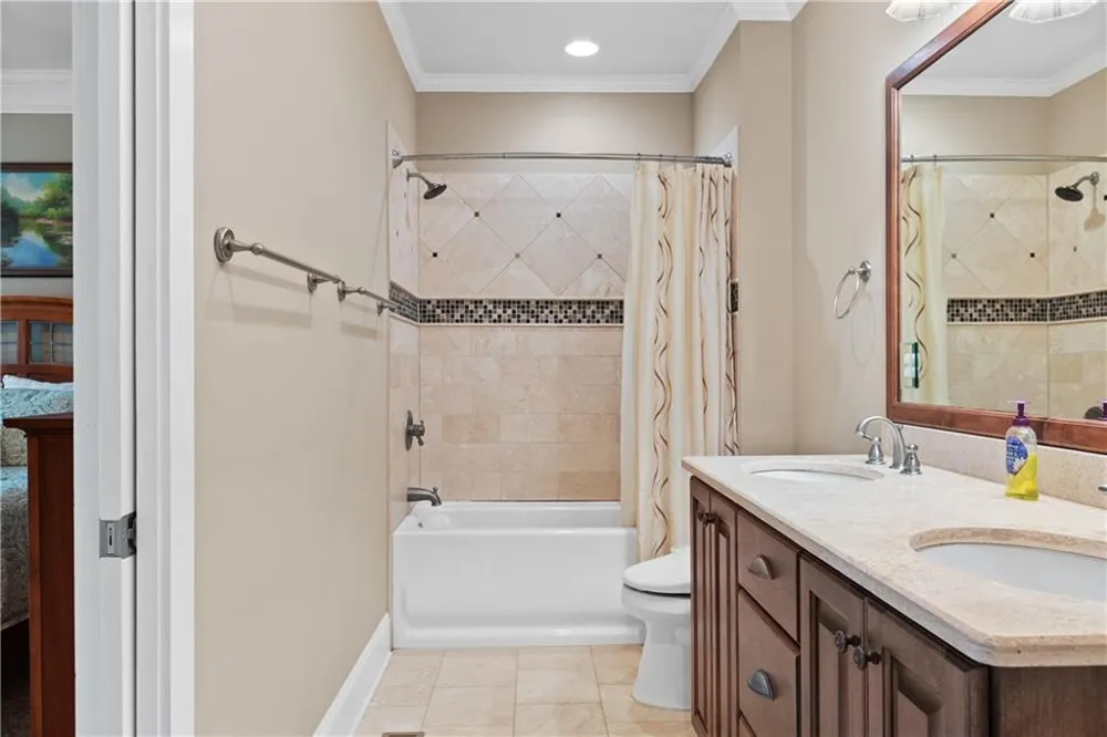 1041 Fox Chase Run Greensboro, GA 30642