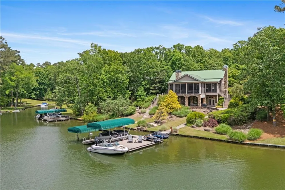 1041 Fox Chase Run Greensboro, GA 30642
