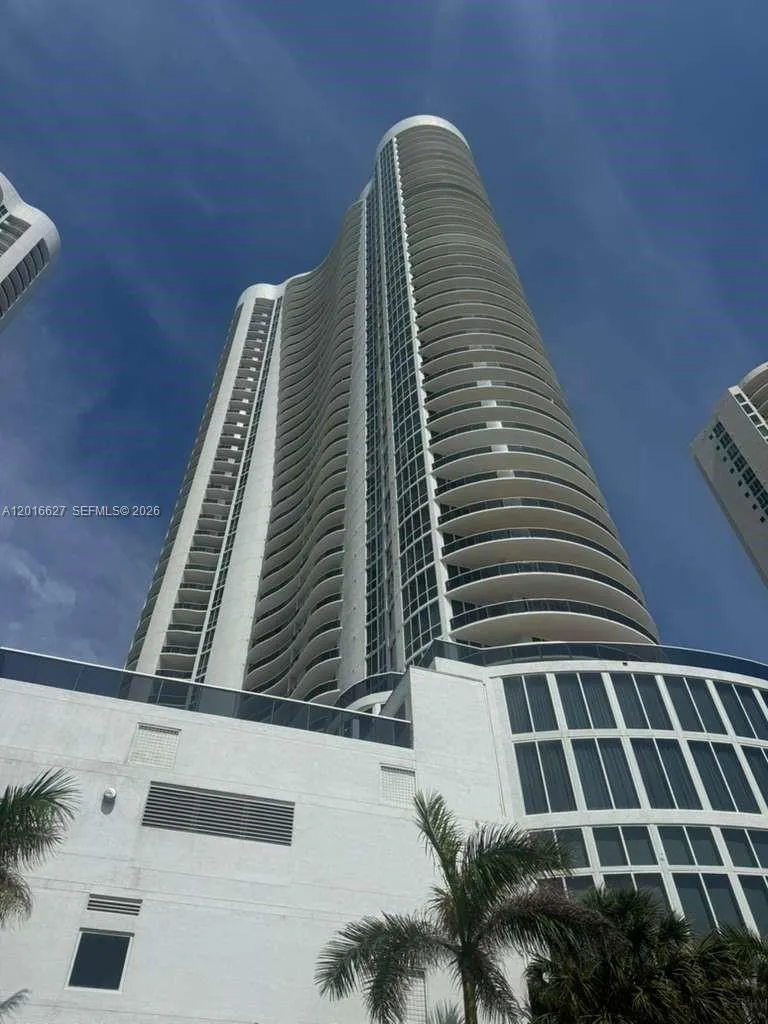 16001 Collins Ave #1002 Sunny Isles Beach, FL 33160