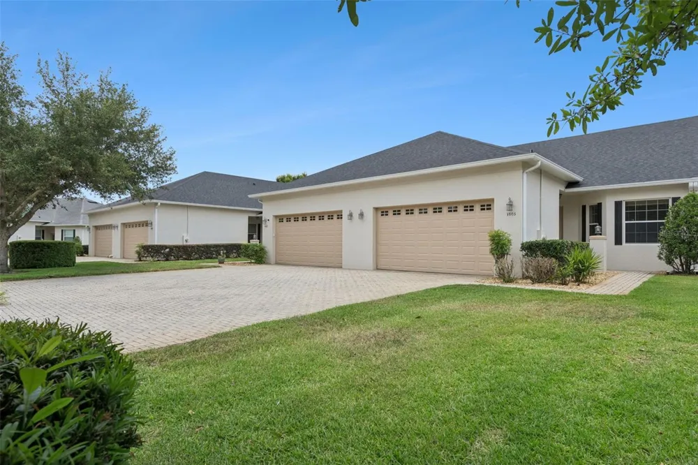 1005 GREEN GATE BOULEVARD Groveland, FL 34736