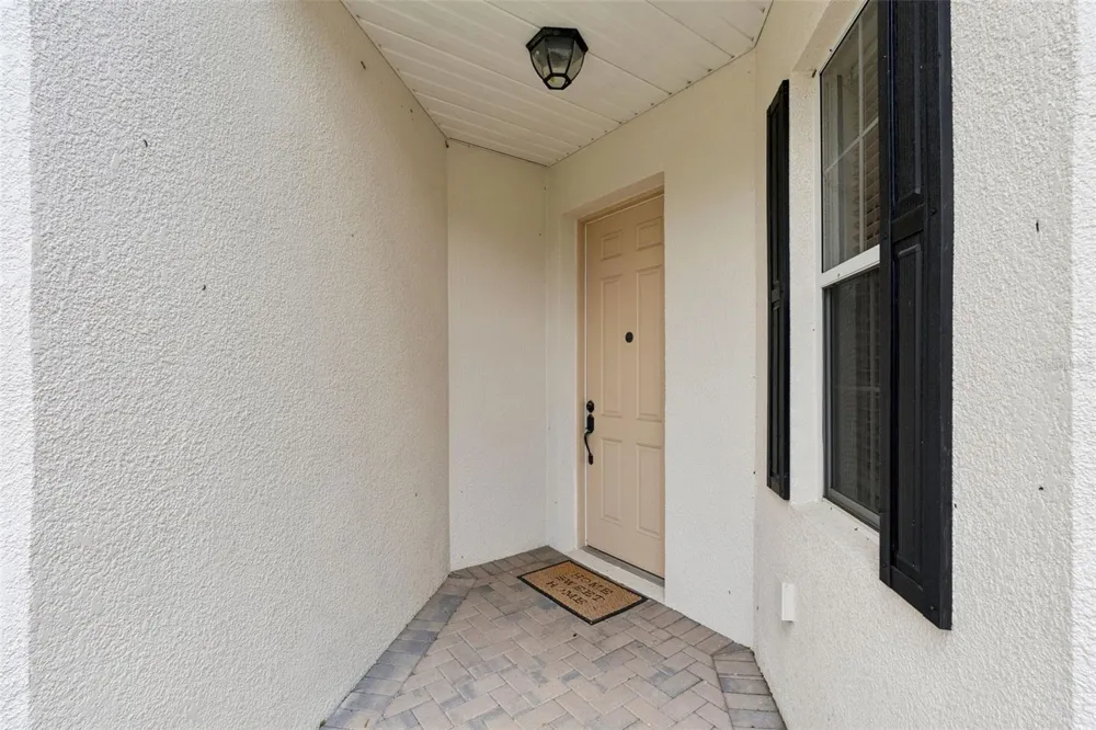 1005 GREEN GATE BOULEVARD Groveland, FL 34736