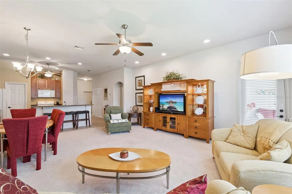 1005 GREEN GATE BOULEVARD Groveland, FL 34736