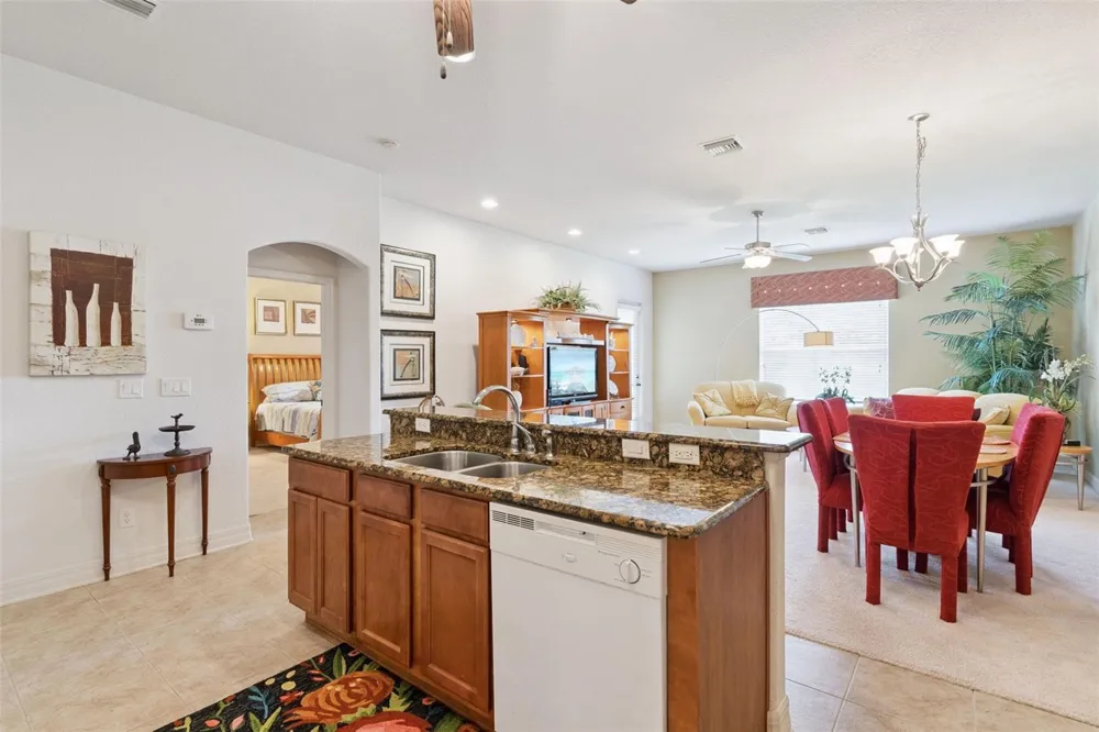 1005 GREEN GATE BOULEVARD Groveland, FL 34736