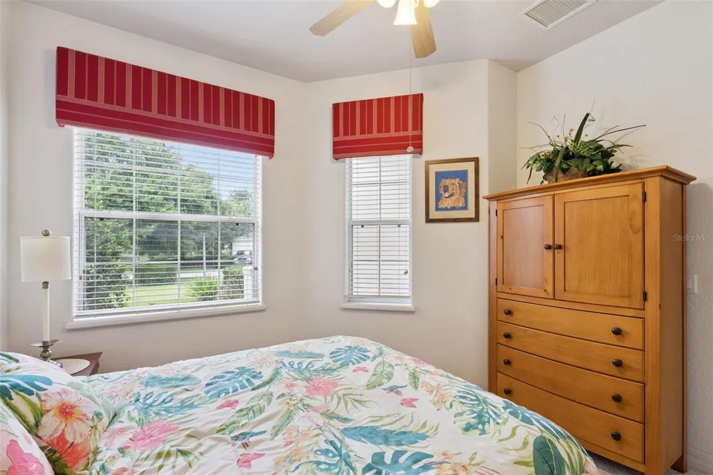 1005 GREEN GATE BOULEVARD Groveland, FL 34736