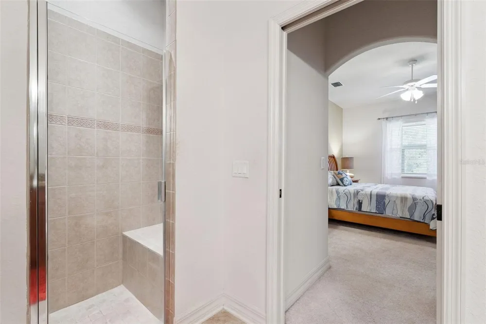 1005 GREEN GATE BOULEVARD Groveland, FL 34736