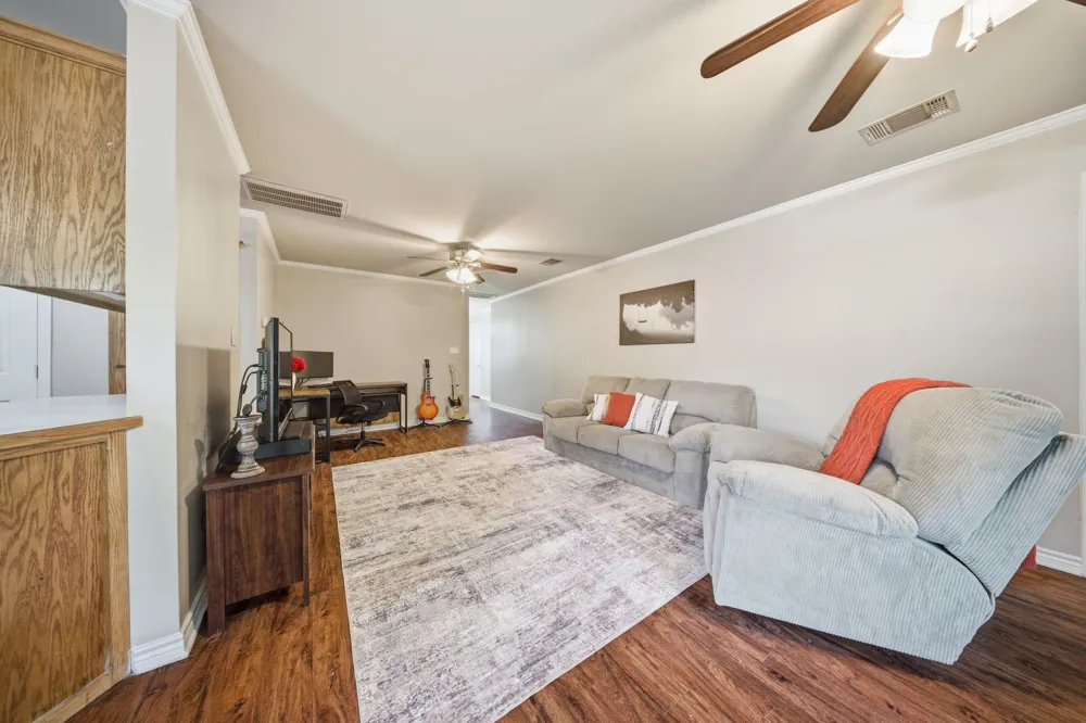 402 Robertson Street Collinsville, TX 76233